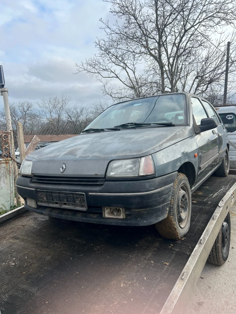 Renault Clio 1.2, снимка 1 - Автомобили и джипове - 48278731