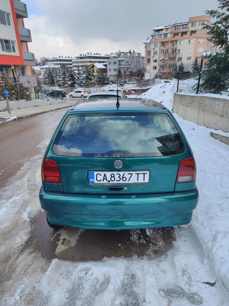 VW Polo 1.6 Бензин, снимка 4 - Автомобили и джипове - 49377380