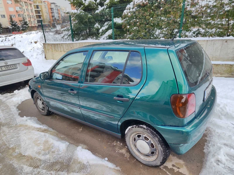 VW Polo 1.6 Бензин, снимка 3 - Автомобили и джипове - 49377380