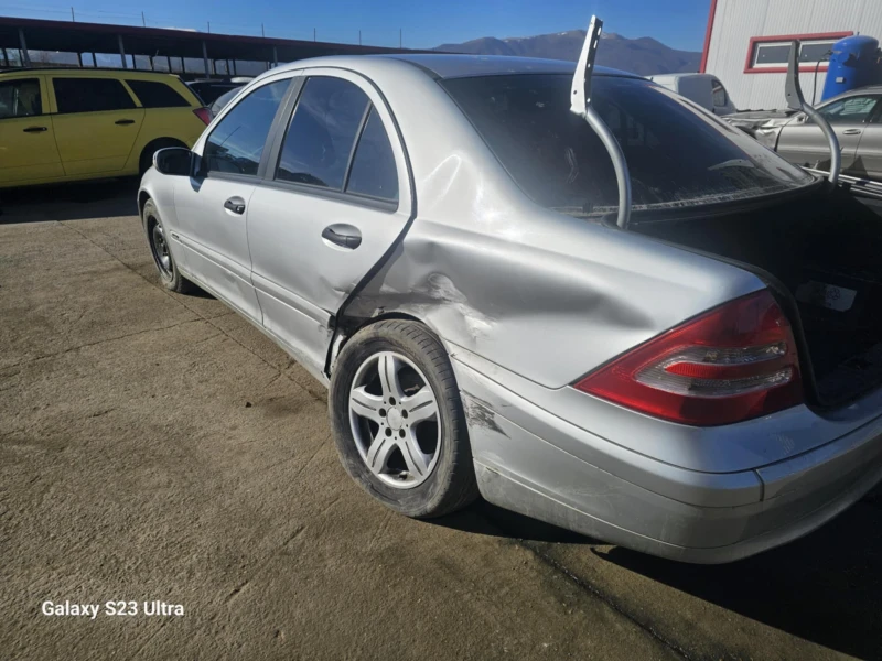 Mercedes-Benz C 180 1.8, снимка 4 - Автомобили и джипове - 49390454