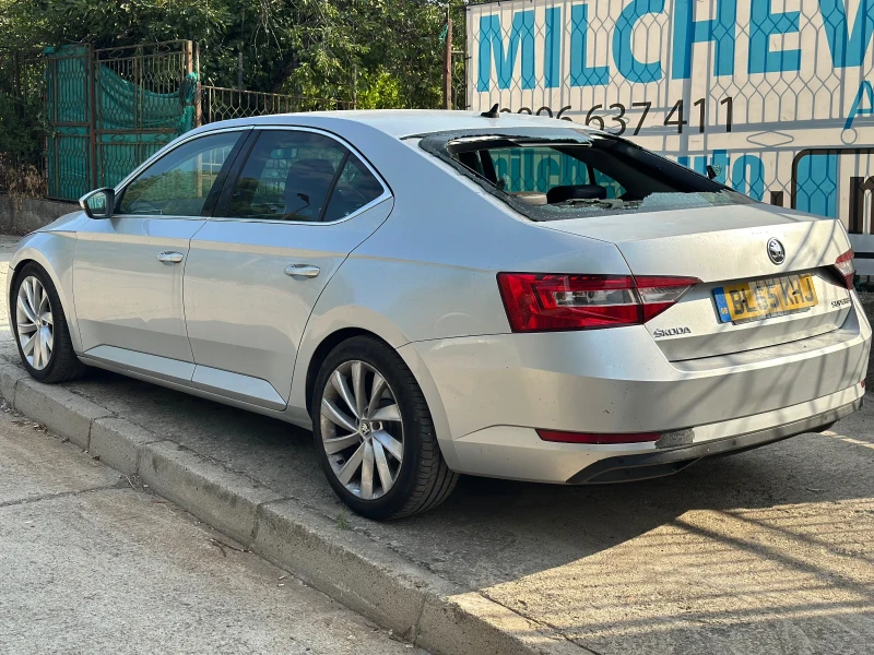 Skoda Superb 2.0tdi dsg, снимка 2 - Автомобили и джипове - 51899772
