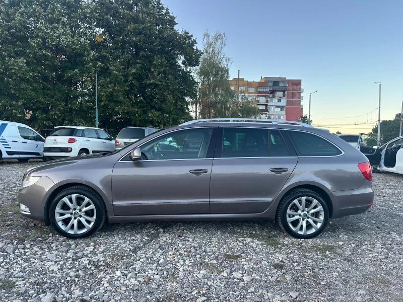 Skoda Superb 2.0TDI 140kc 4X4 AUTOMAT, снимка 6 - Автомобили и джипове - 51796249