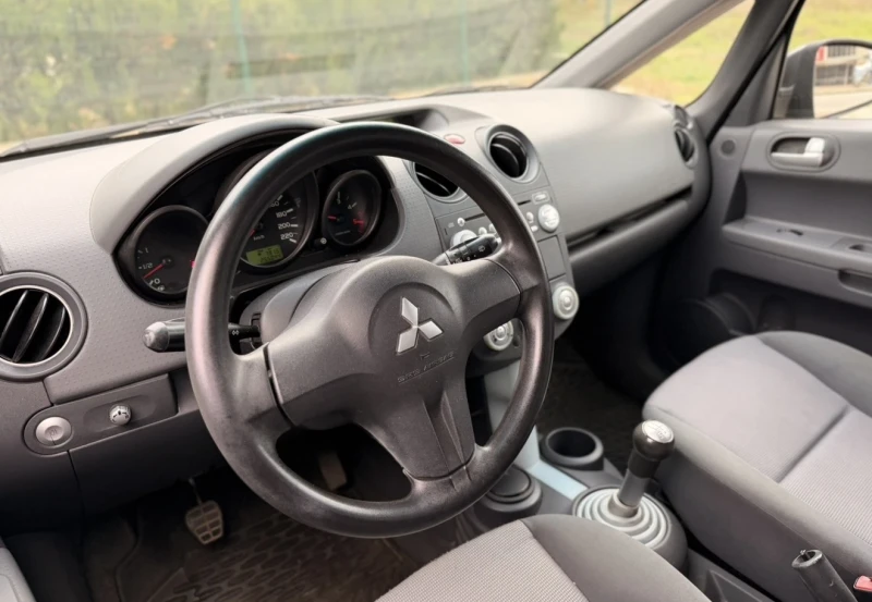 Mitsubishi Colt 1.5 DID, снимка 7 - Автомобили и джипове - 52172342