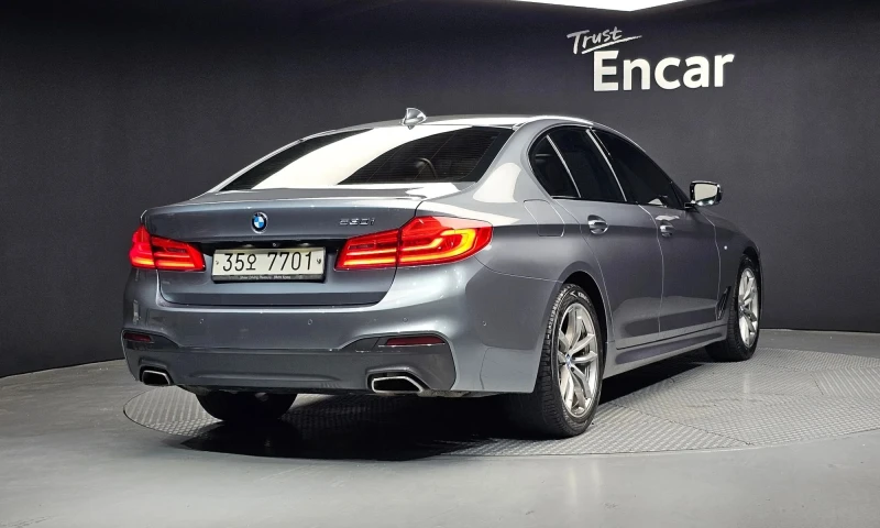 BMW 530 5 Series (G30) 530I M Sports Plus , снимка 2 - Автомобили и джипове - 53001050