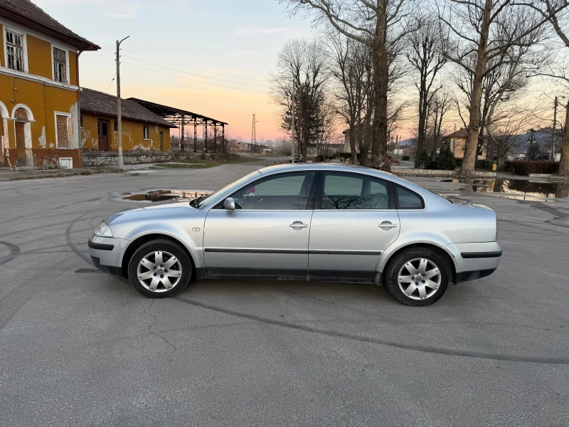 VW Passat, снимка 5 - Автомобили и джипове - 53166240