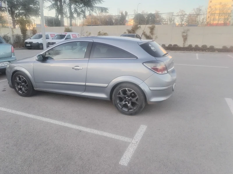 Opel Astra 1, 7 cdti 101hp, снимка 7 - Автомобили и джипове - 53215583