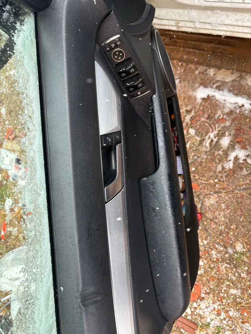 Mercedes-Benz C 350 Mercedes C350 Facelift | 265+ к.с| Distronic PLUS, снимка 11 - Автомобили и джипове - 53304723