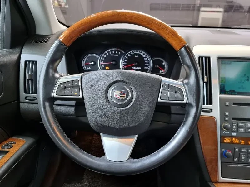 Cadillac STS 3.6 AWD, снимка 13 - Автомобили и джипове - 54462391