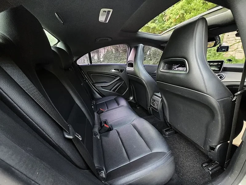 Mercedes-Benz CLA 200 Cdi, снимка 14 - Автомобили и джипове - 55786691