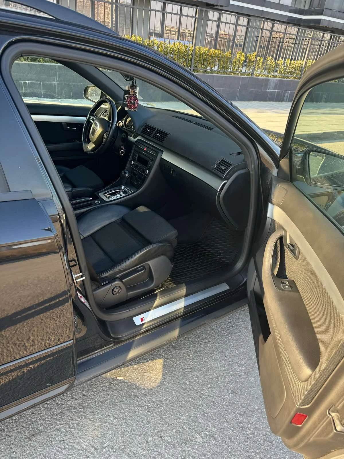 Audi A4 2.7   | Mobile.bg   11