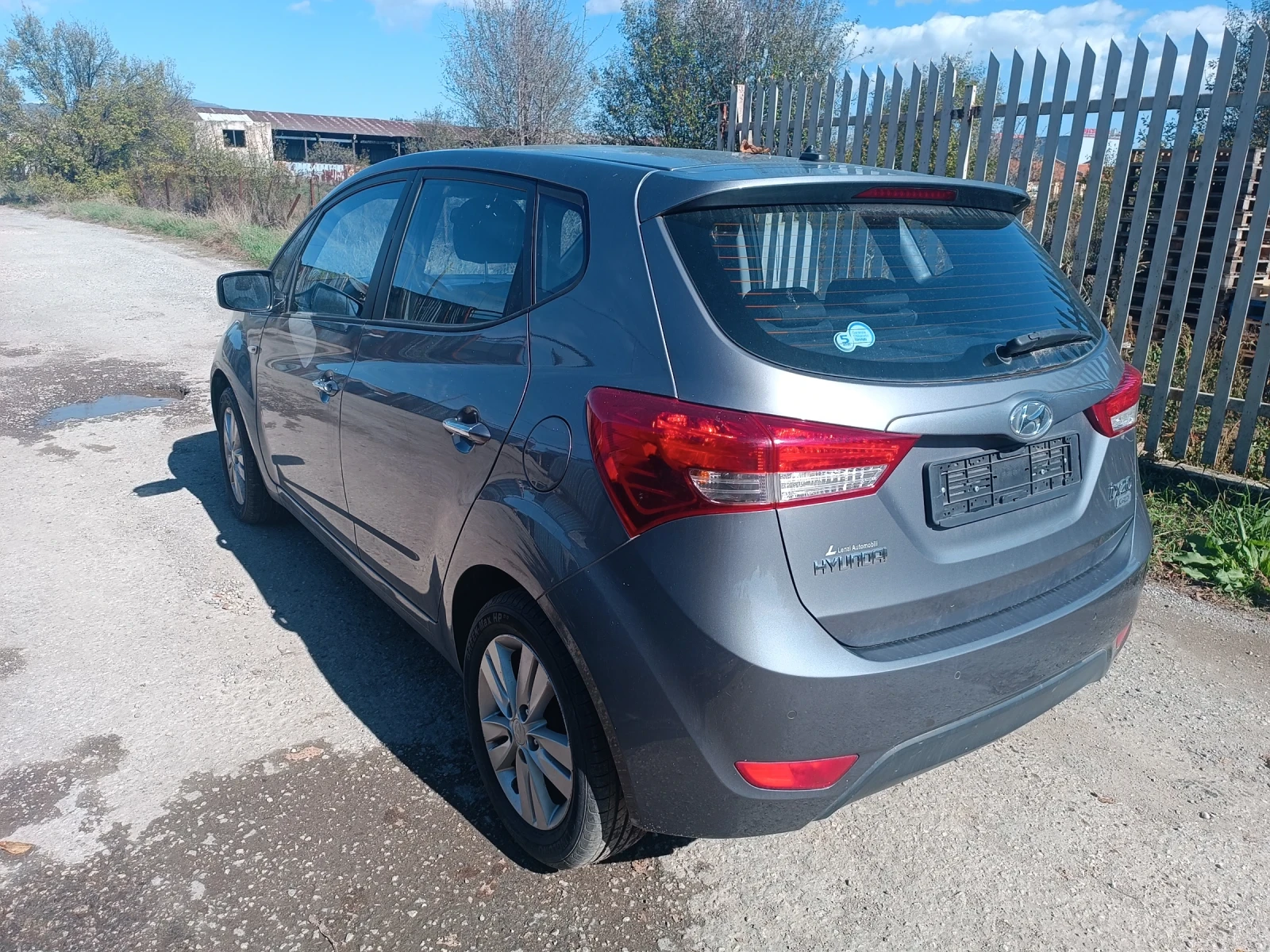 Hyundai Ix20 1.4Crdi - изображение 3