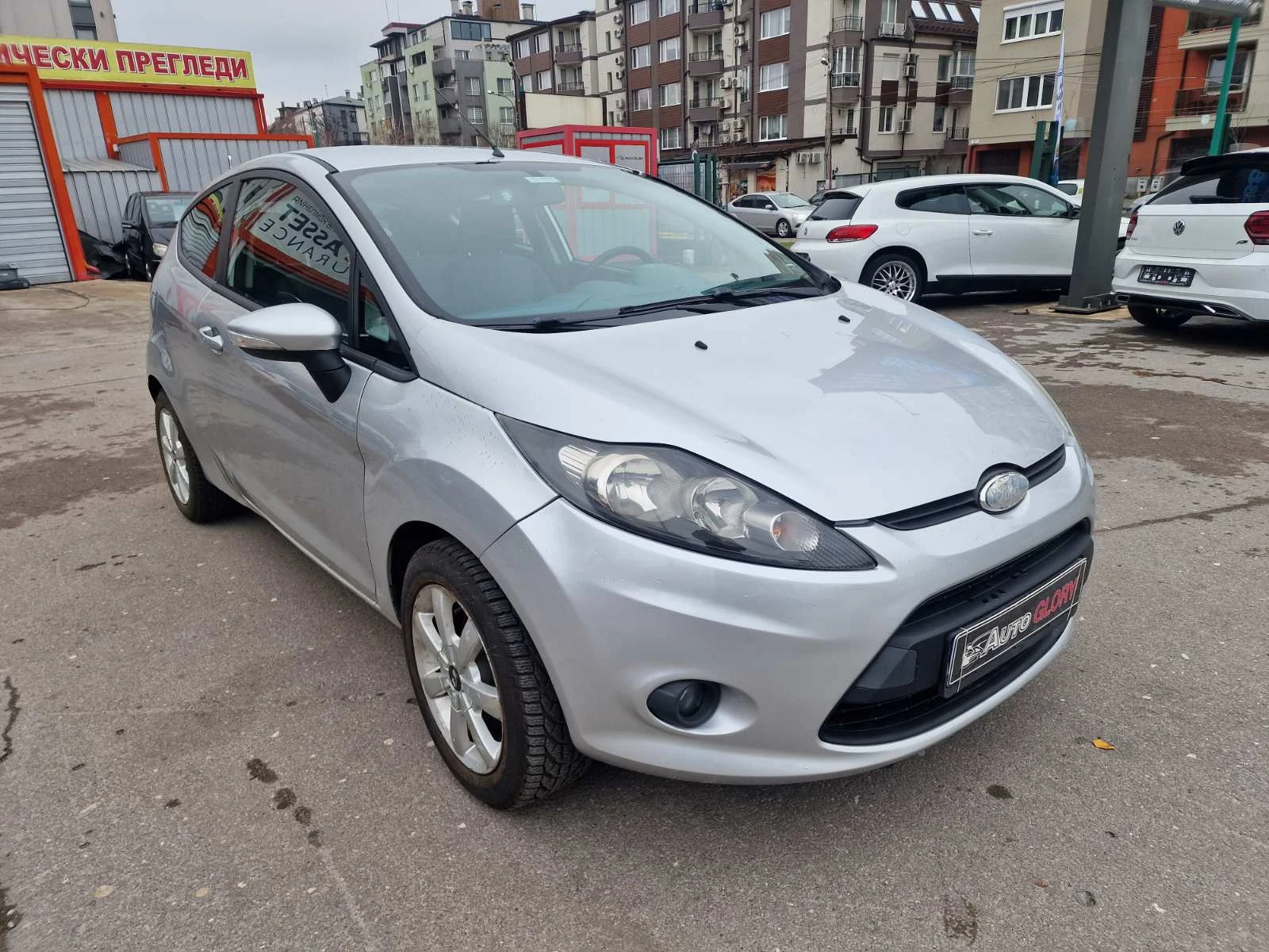 Ford Fiesta 1.2 BENZ - изображение 3