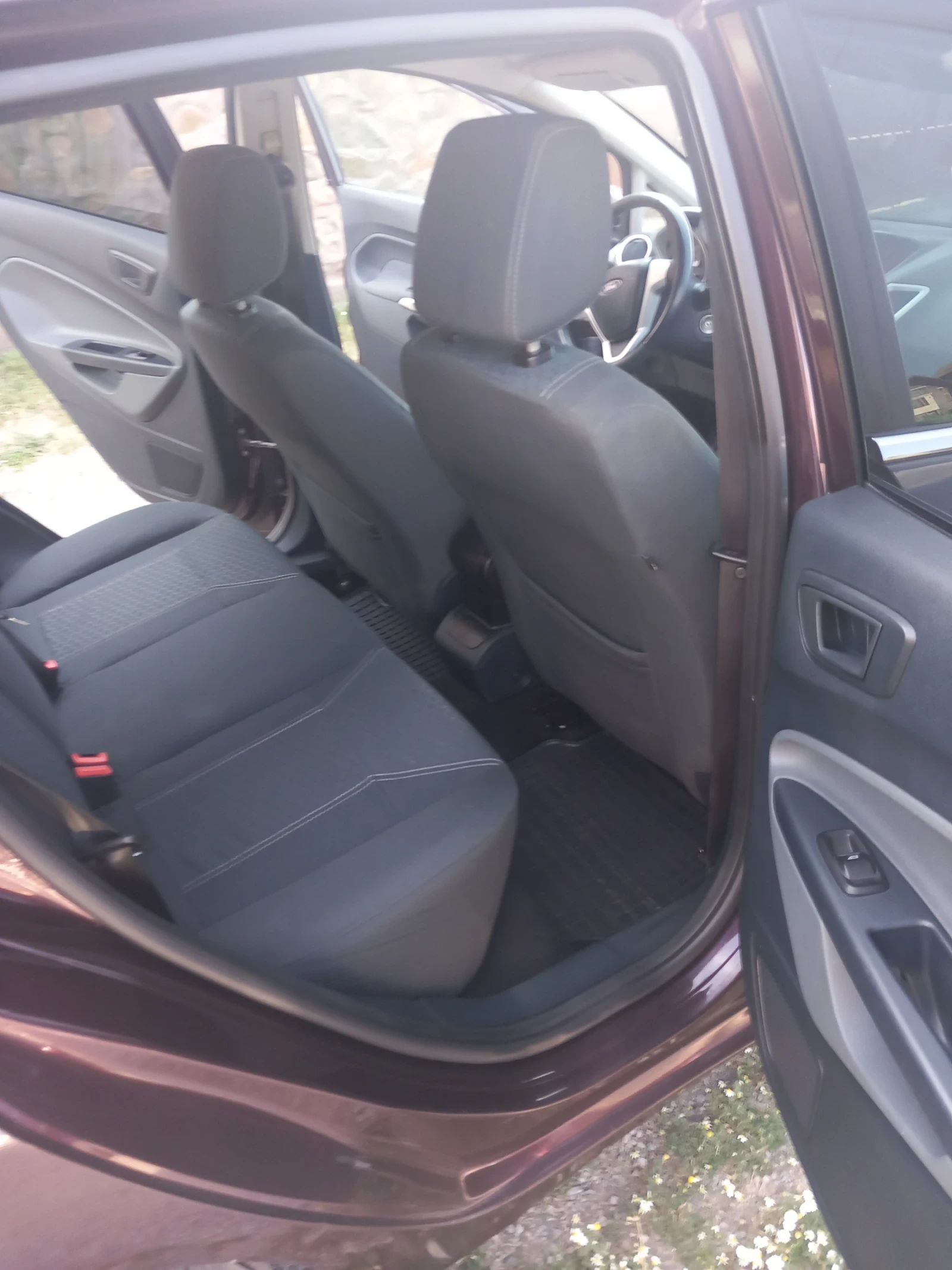 Ford Fiesta 1.4 GAS  - изображение 8