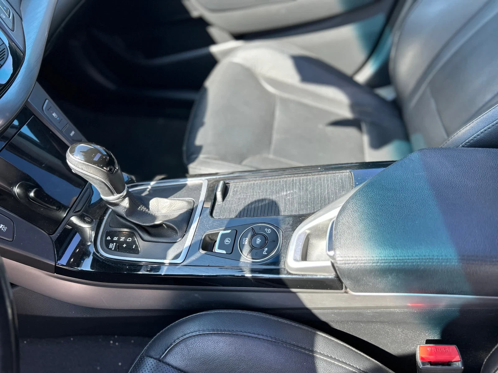 Hyundai I40 2.0GDI 178HP - изображение 8
