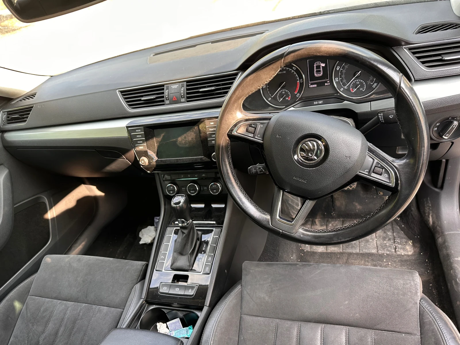 Skoda Superb 2.0tdi dsg - изображение 7