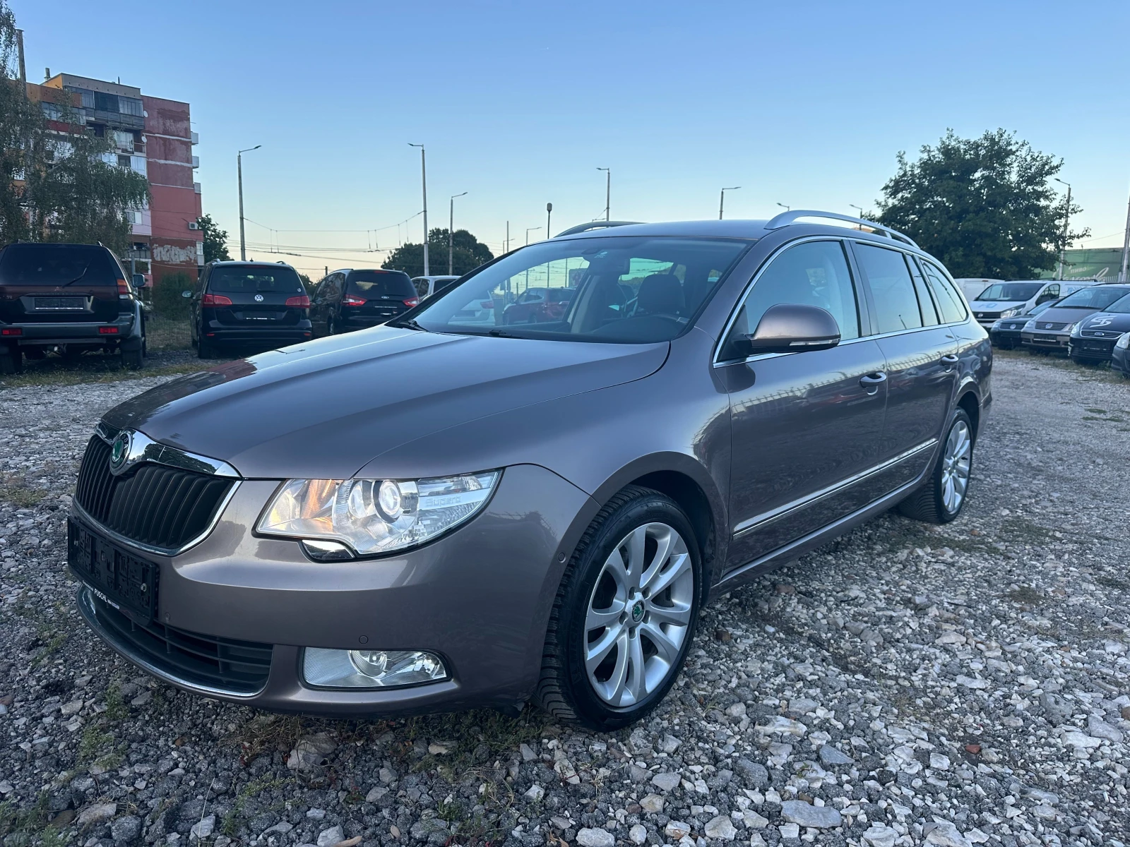 Skoda Superb 2.0TDI 140kc 4X4 AUTOMAT - изображение 7