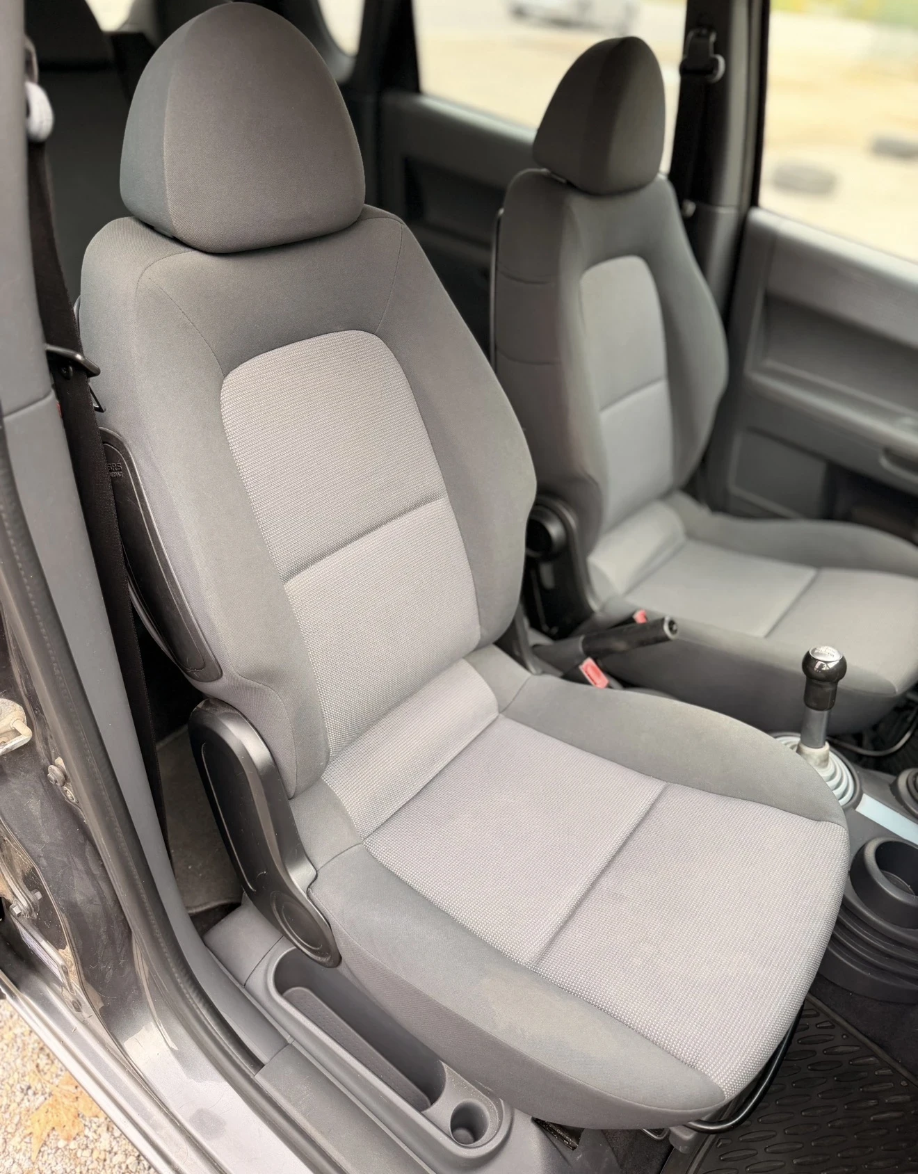 Mitsubishi Colt 1.5 DID - изображение 10