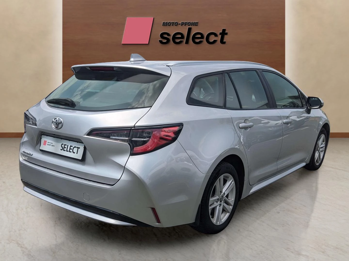 Toyota Corolla 1.2 - изображение 4