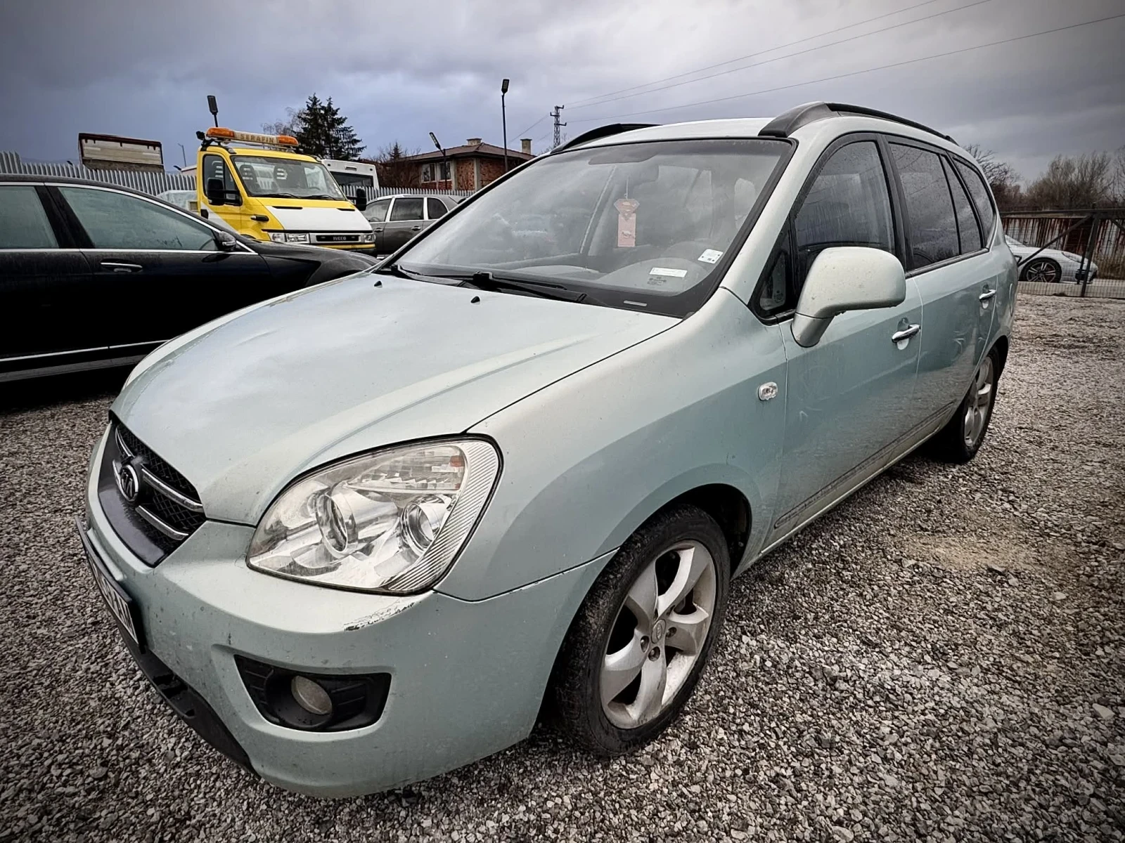 Kia Carens ������� Facelift | Mobile.bg � ����������� 1