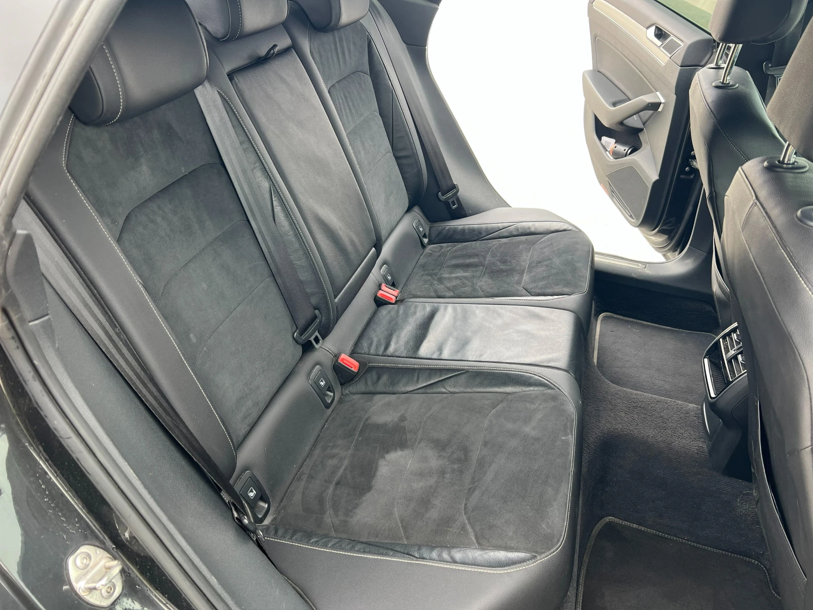 VW Arteon R Line, снимка 6 - Автомобили и джипове - 53846631