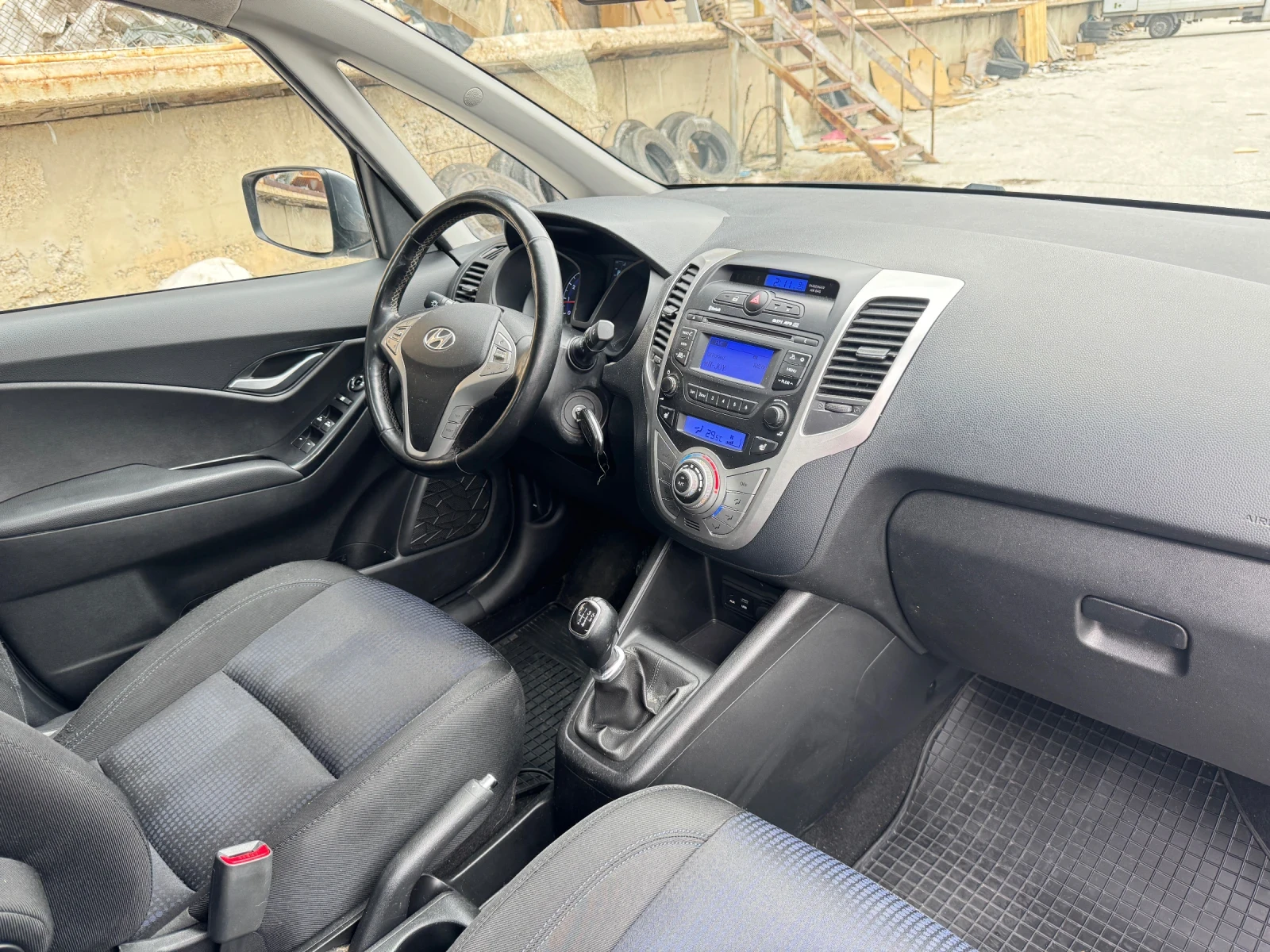 Hyundai Ix20, снимка 7 - Автомобили и джипове - 53946959