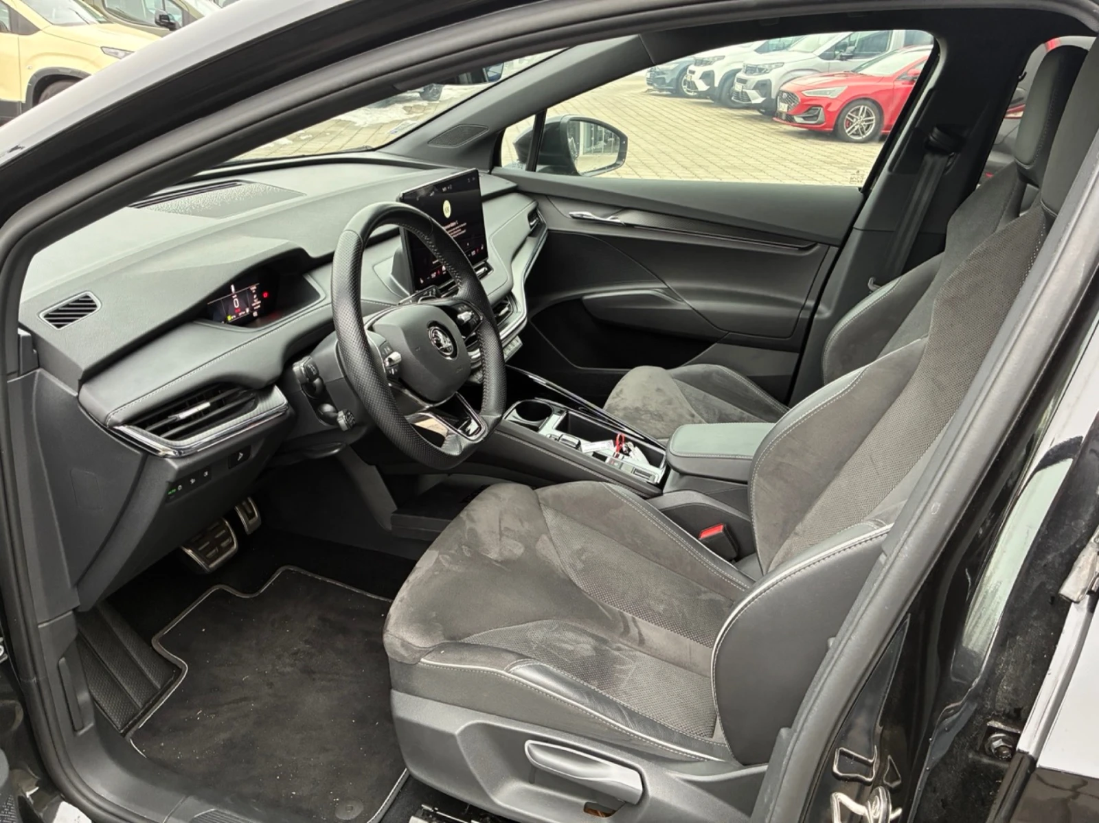 Skoda Enyaq 60 Sportline, снимка 5 - Автомобили и джипове - 53976333