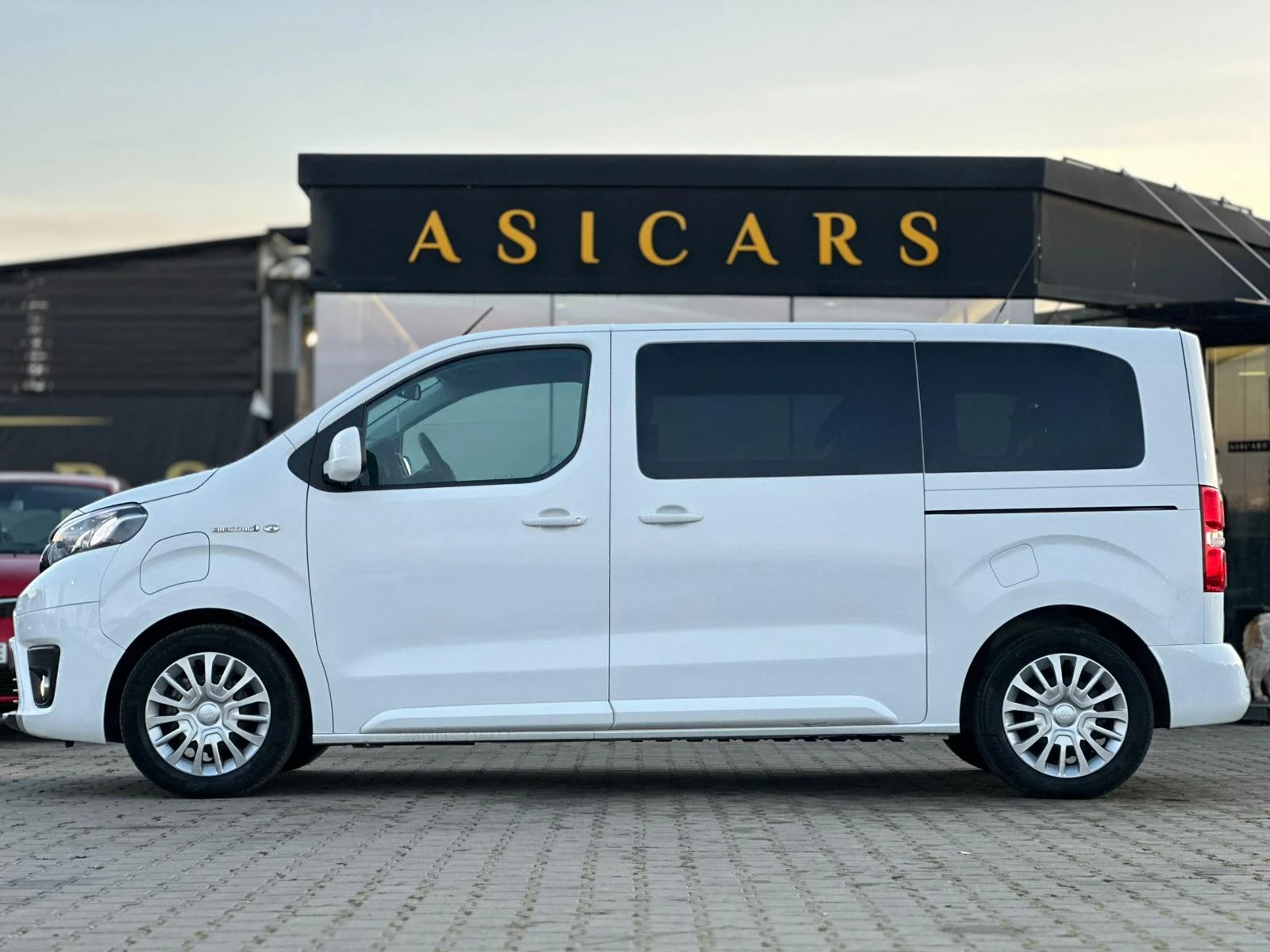 Toyota Proace City Verso / 8+ 1 / 75Kwh / TOP / | Mobile.bg � ����������� 2
