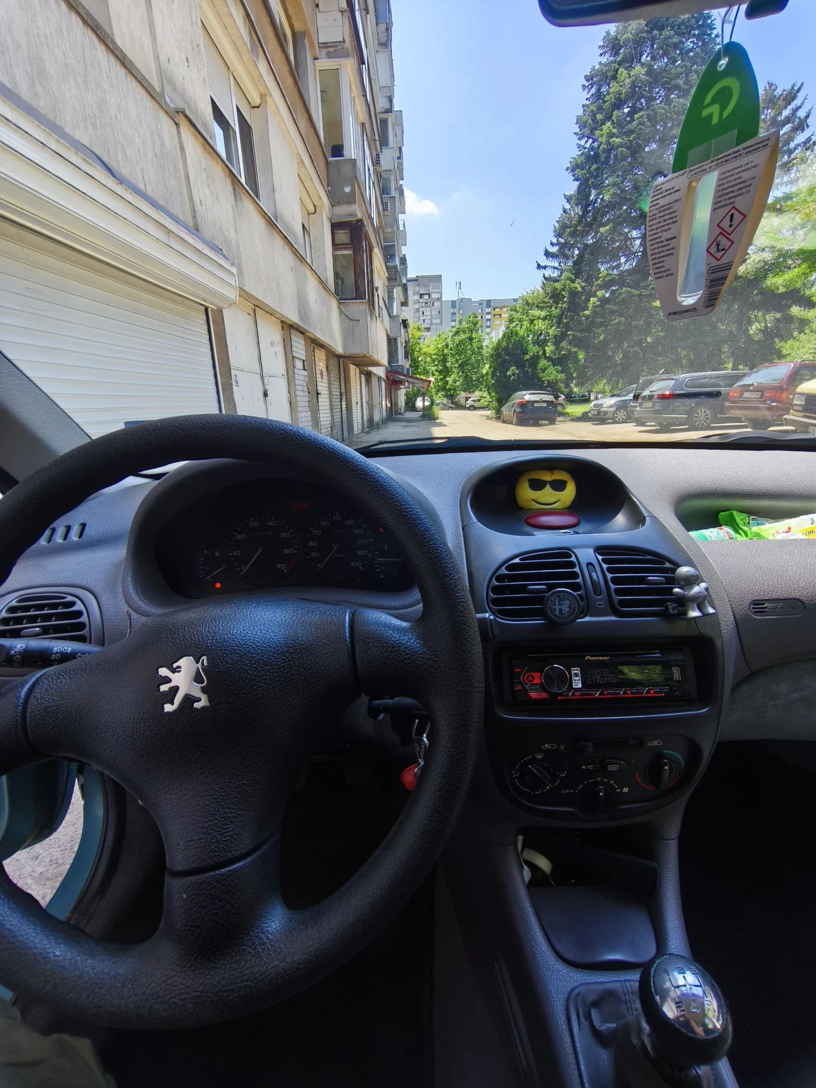 Peugeot 206, снимка 12 - Автомобили и джипове - 54836039