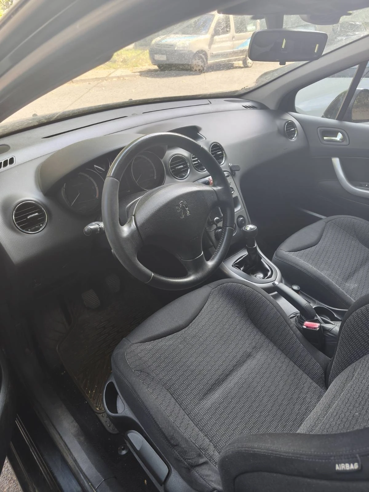 Peugeot 308 1.6i
