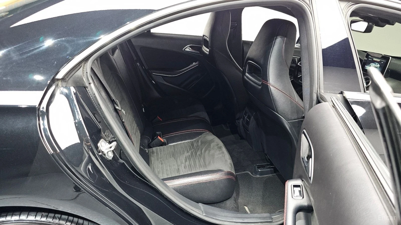 Mercedes-Benz CLA 220 AMG, снимка 10 - Автомобили и джипове - 55571800