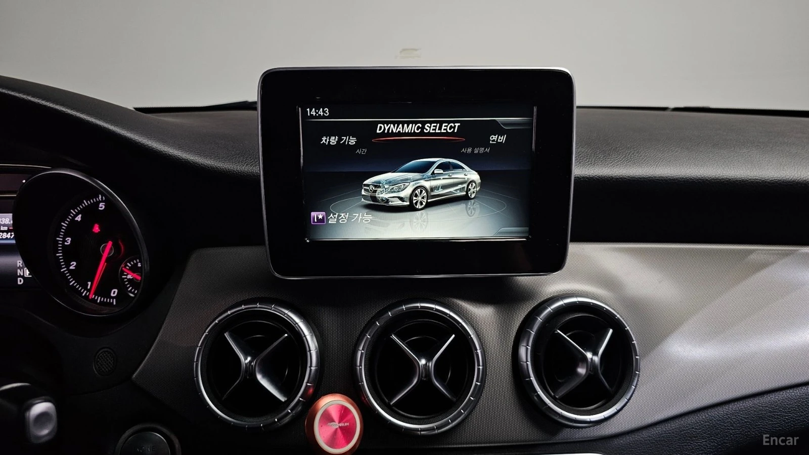 Mercedes-Benz CLA 220 AMG, снимка 13 - Автомобили и джипове - 55571800