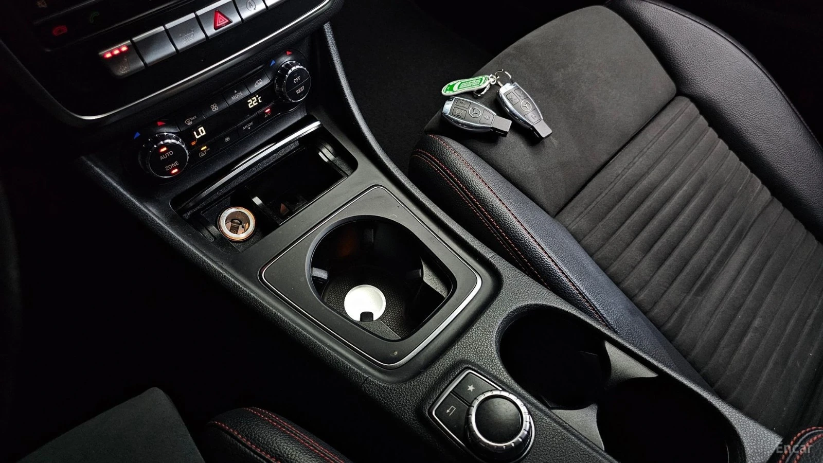 Mercedes-Benz CLA 220 AMG, снимка 14 - Автомобили и джипове - 55571800