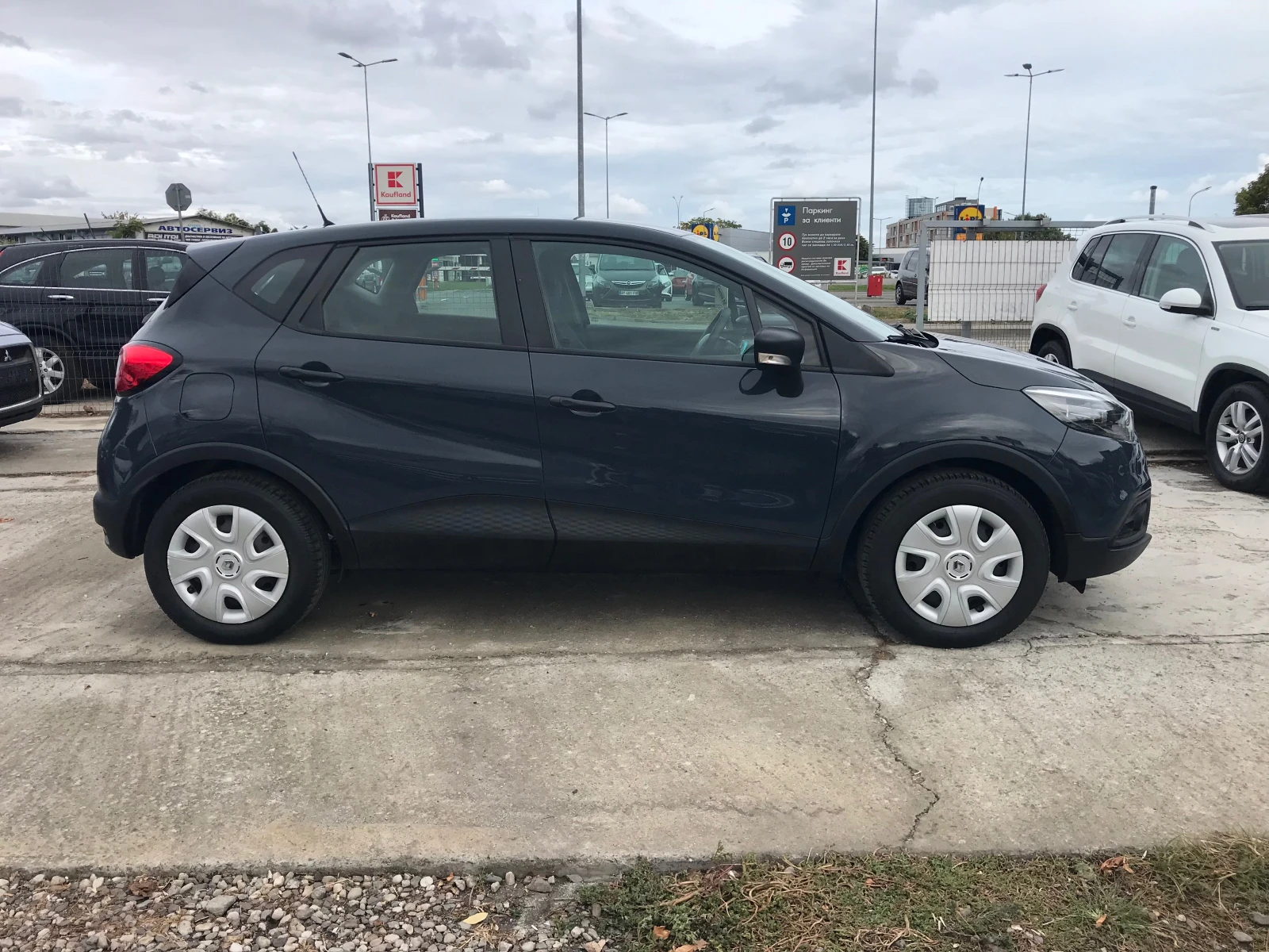 Renault Captur 1.5dci-110kc.-2014g, снимка 8 - Автомобили и джипове - 55595644