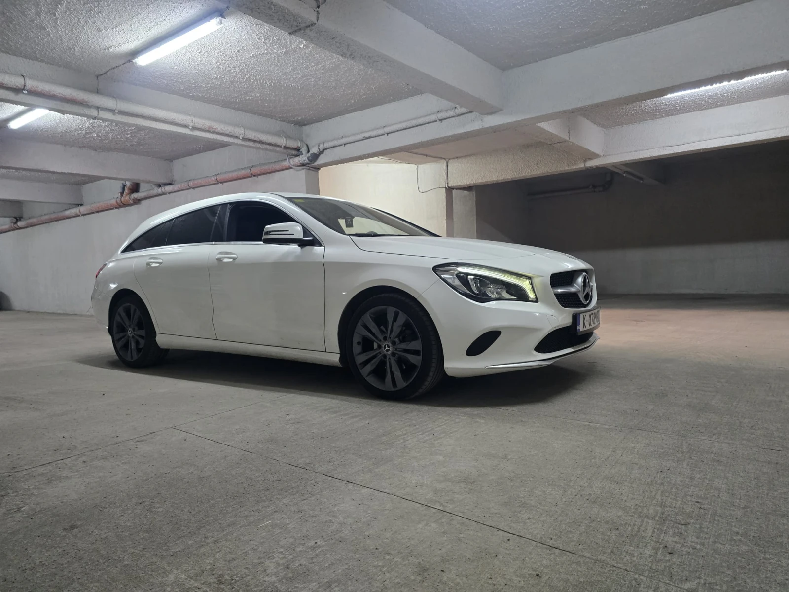 Mercedes-Benz CLA 180 Shooting Brake, снимка 6 - Автомобили и джипове - 55651066