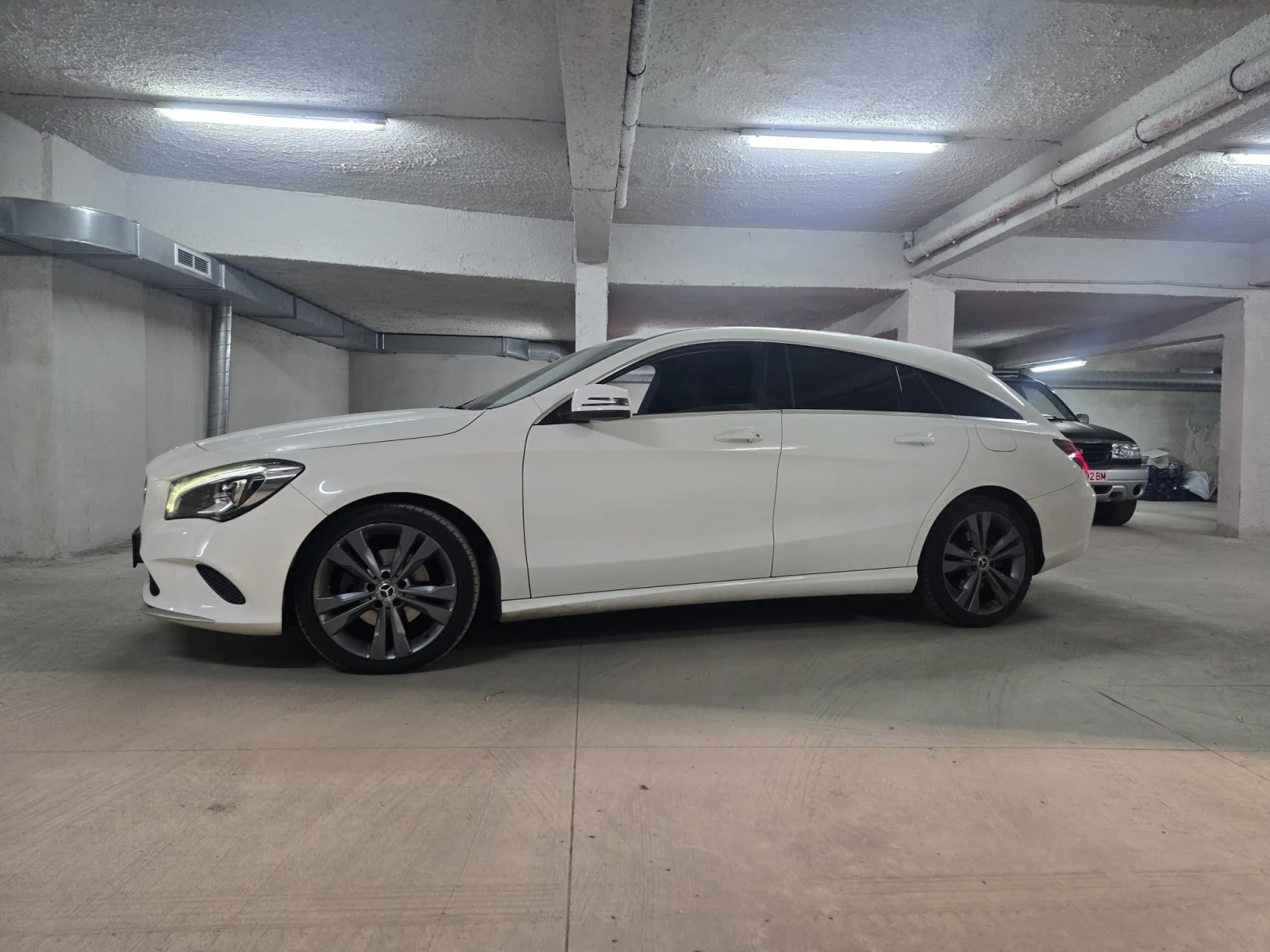 Mercedes-Benz CLA 180 Shooting Brake, снимка 3 - Автомобили и джипове - 55651066