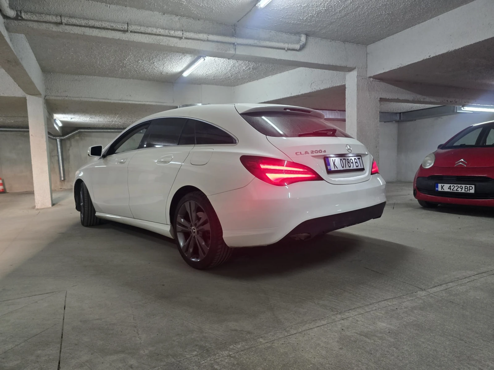 Mercedes-Benz CLA 180 Shooting Brake, снимка 2 - Автомобили и джипове - 55651066