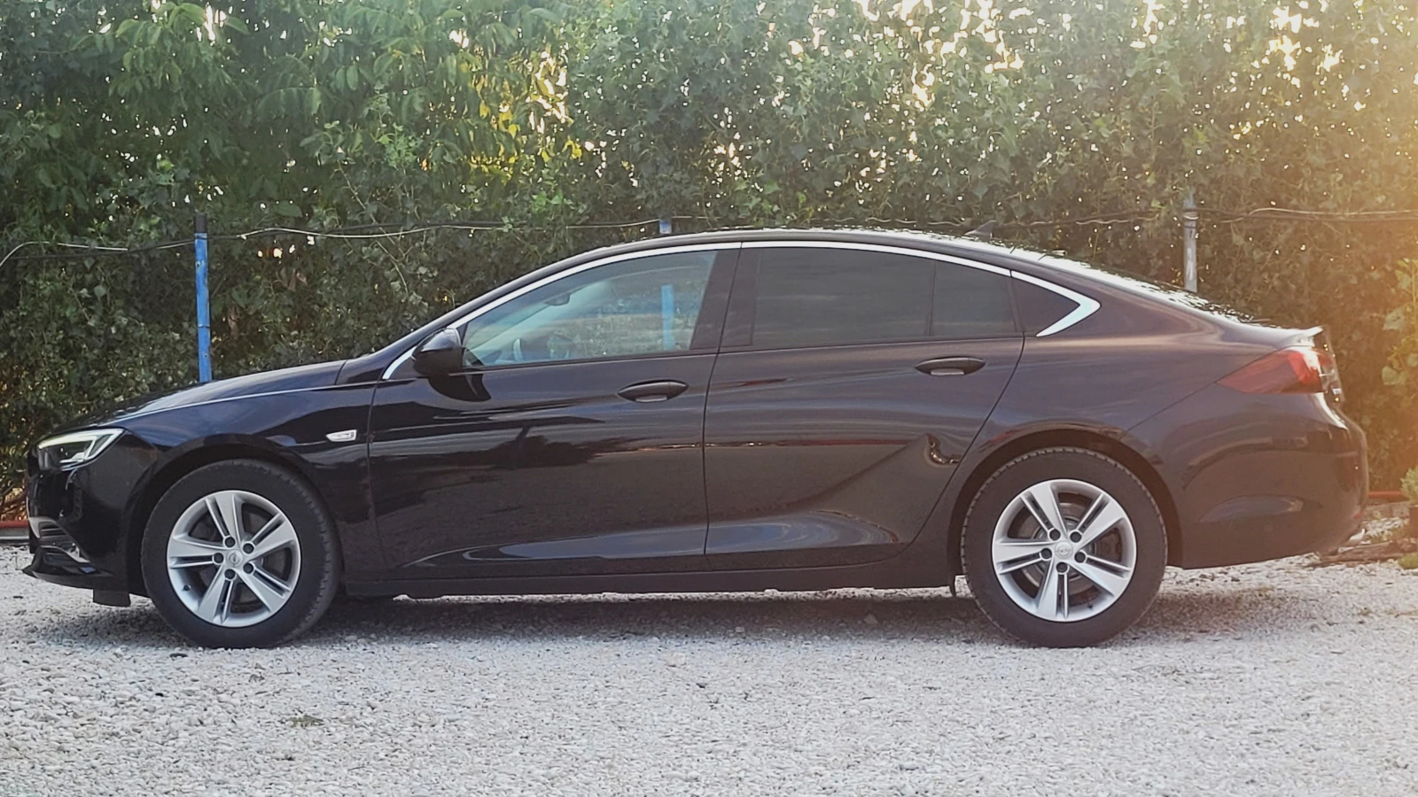 Opel Insignia Grand sport-161xkm-Germany-Топ състояние, снимка 2 - Автомобили и джипове - 55698129