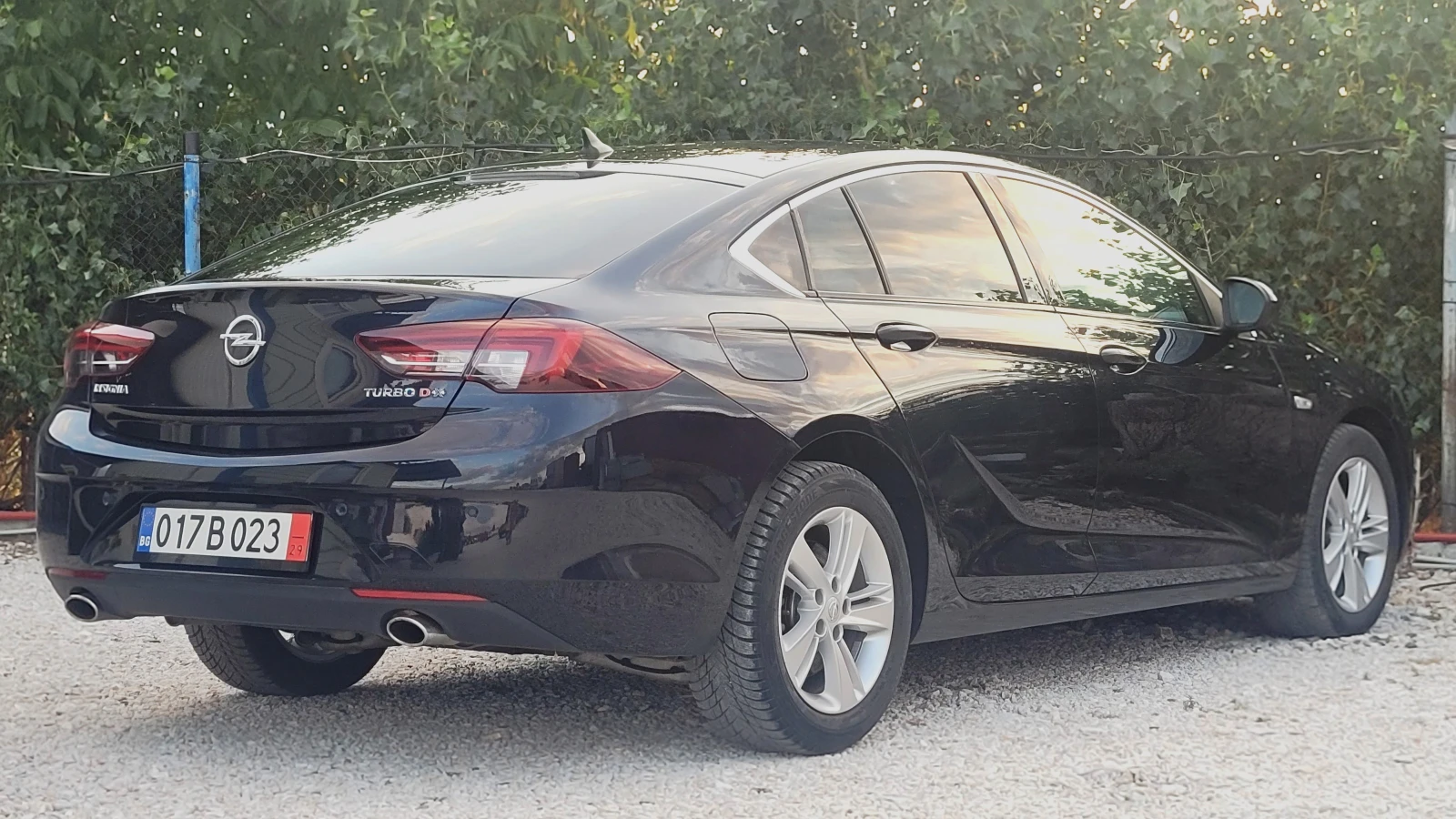 Opel Insignia Grand sport-161xkm-Germany-Топ състояние, снимка 4 - Автомобили и джипове - 55698129