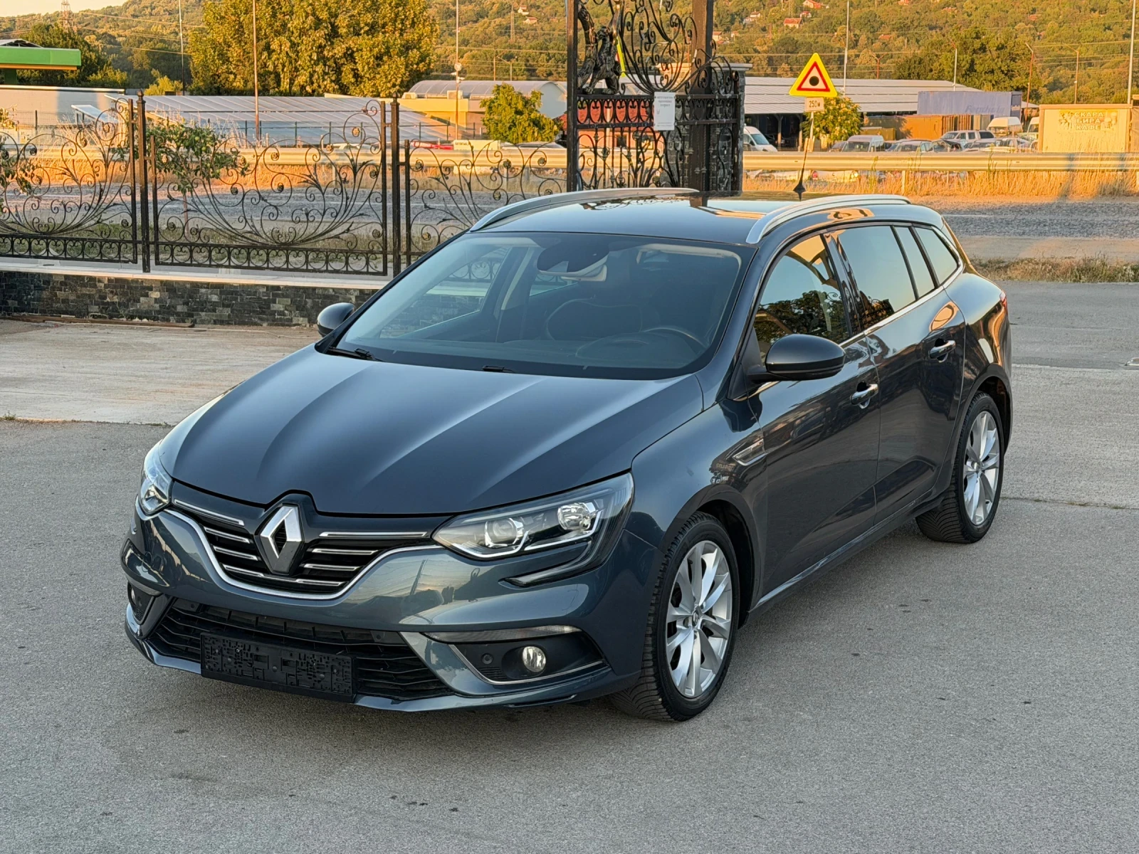 Renault Megane 1.5DCI АВТОМАТ ИТАЛИЯ