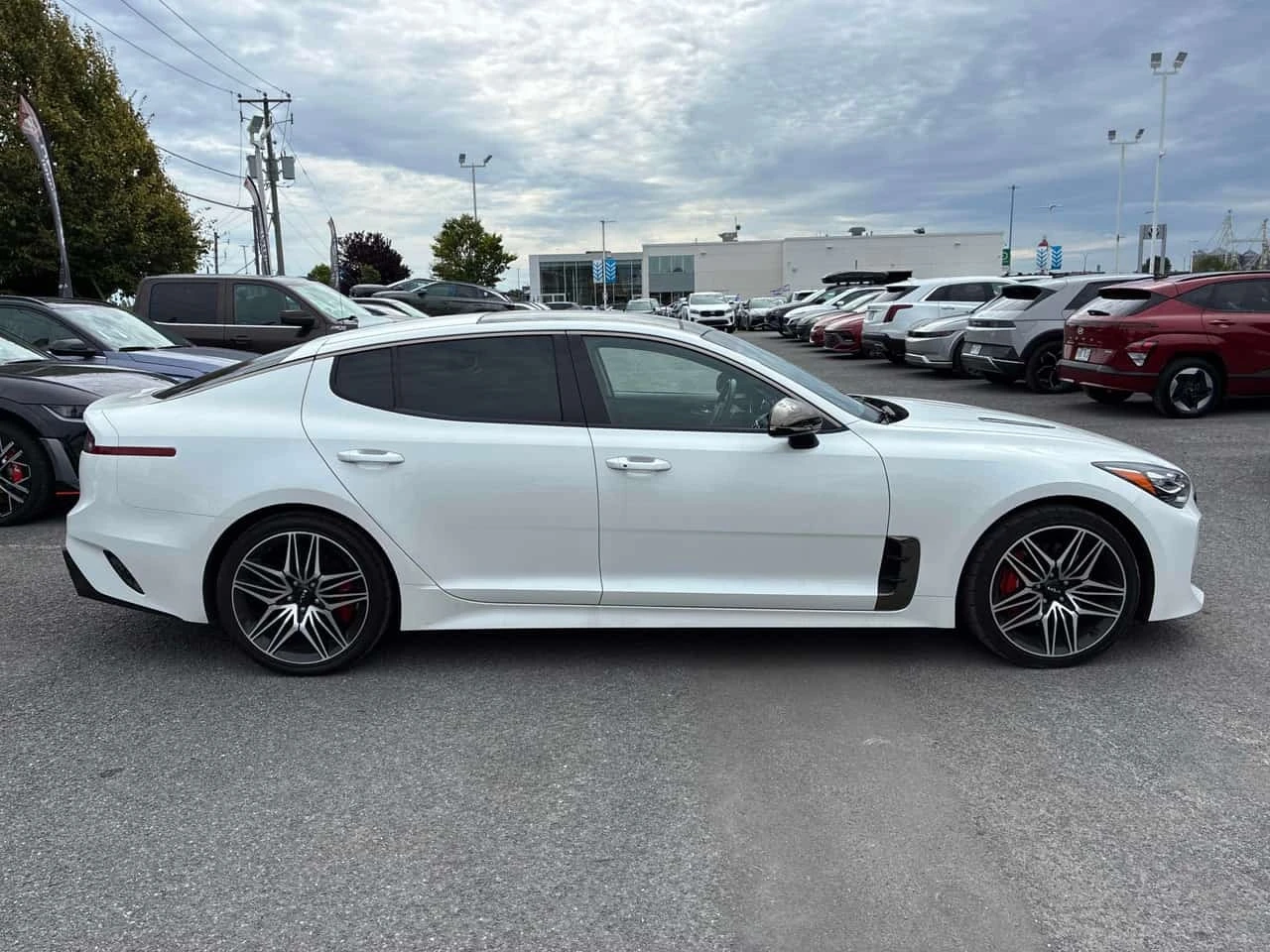Kia Stinger * AWD * CARFAX *  | Mobile.bg � ����������� 3
