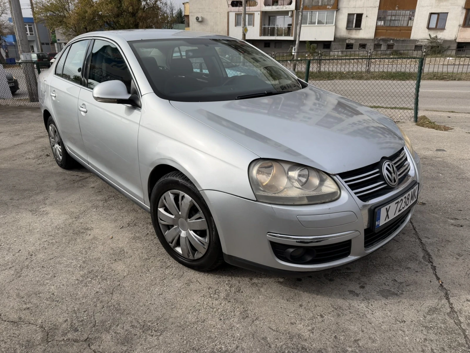 VW Jetta, снимка 4 - Автомобили и джипове - 56662415