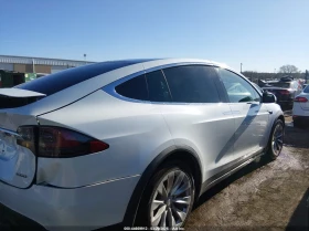 Tesla Model X 100D/75D/90D, снимка 13