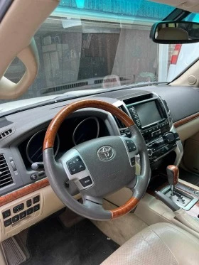 Toyota Land cruiser 5.7-V8, снимка 7