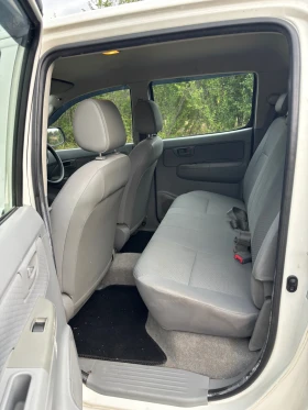 Toyota Hilux | Mobile.bg    9