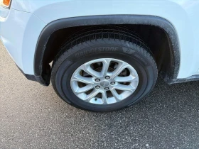 Jeep Grand cherokee * Laredo * CARFAX * ЦЕНА ДО БГ, снимка 12