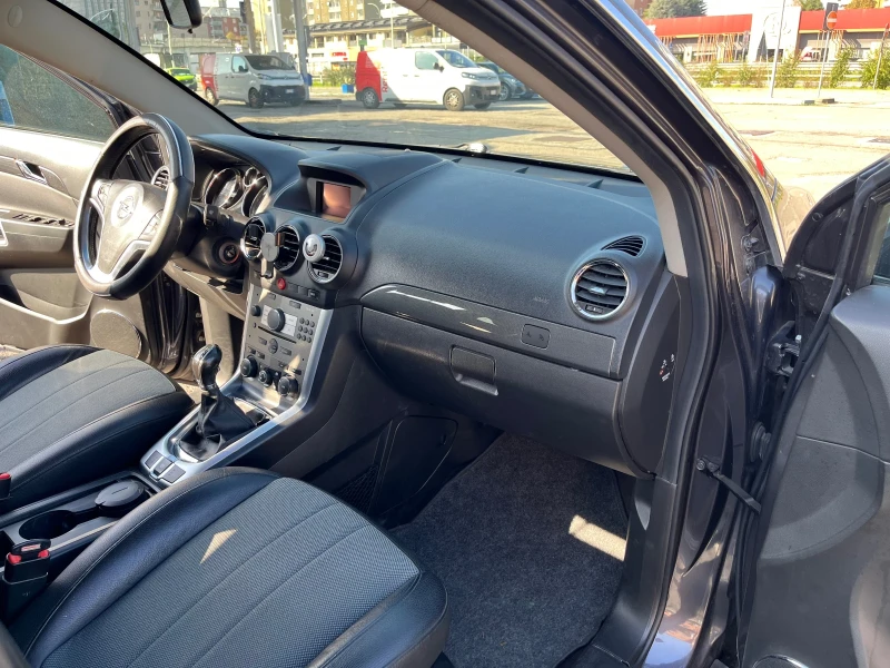 Opel Antara 2.2 CDTI, снимка 9 - Автомобили и джипове - 48420602