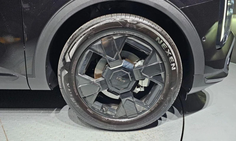 Kia Sportage Gasoline 1.6 Turbo 2WD Signature X Line, снимка 5 - Автомобили и джипове - 51993046