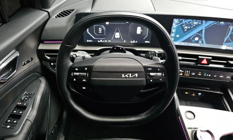 Kia Sportage Gasoline 1.6 Turbo 2WD Signature X Line, снимка 13 - Автомобили и джипове - 51993046