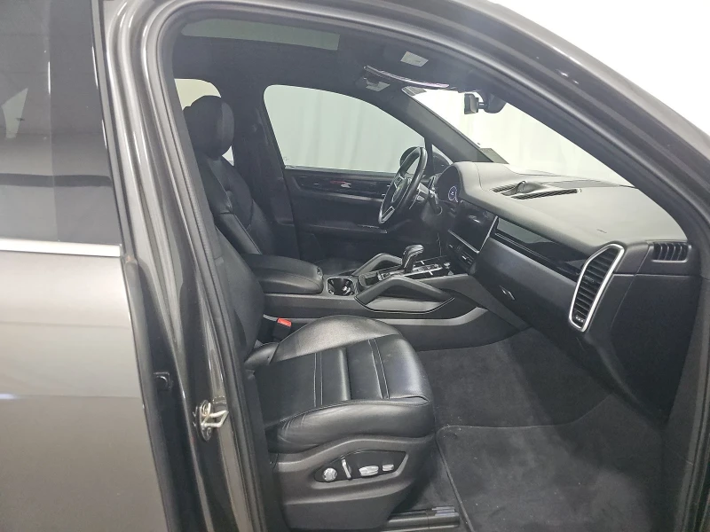 Porsche Cayenne, снимка 8 - Автомобили и джипове - 53491167