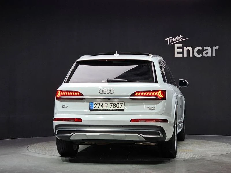 Audi Q7 45 TDI Quattro| 230к.с.| ВКЛ.ТЕХНОТЕСТ, снимка 4 - Автомобили и джипове - 55099867